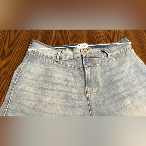 Forever 21 premium jeans light blue‎ Wash mom size 16 - Picture 15 of 15